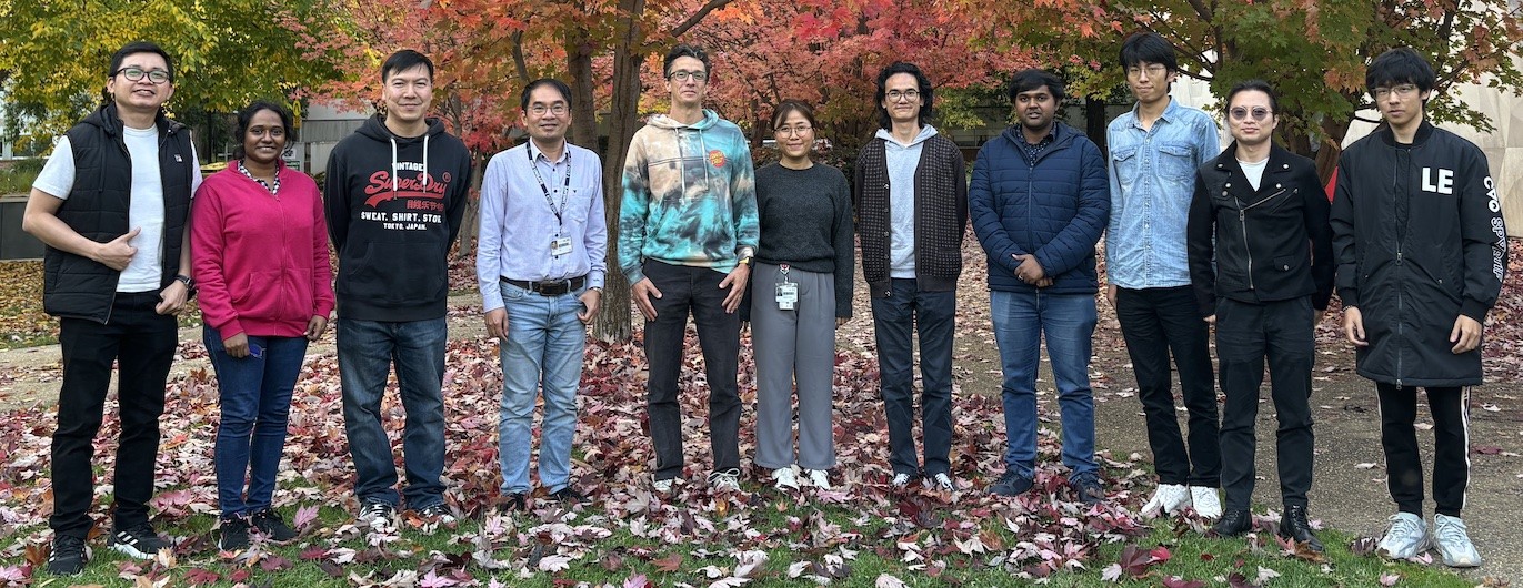 Minh Bui and Robert Lanfear lab group photo
